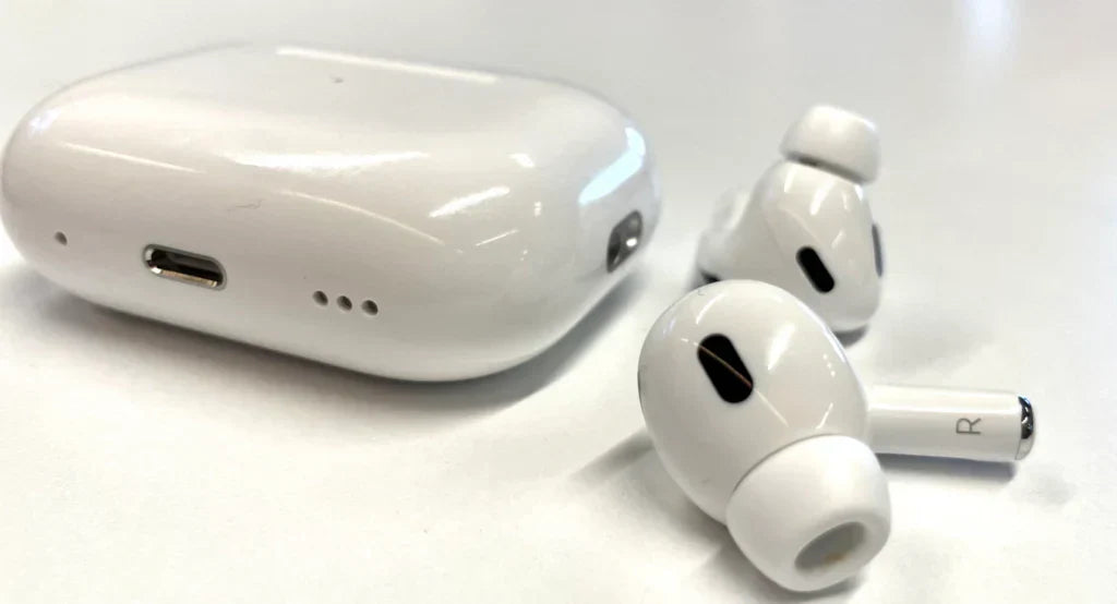 Airpods pro 2nd Generation + FREE CASE